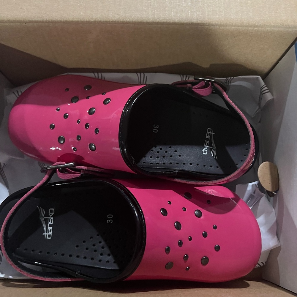 Kids Pink Dansko Size 30 European sizes